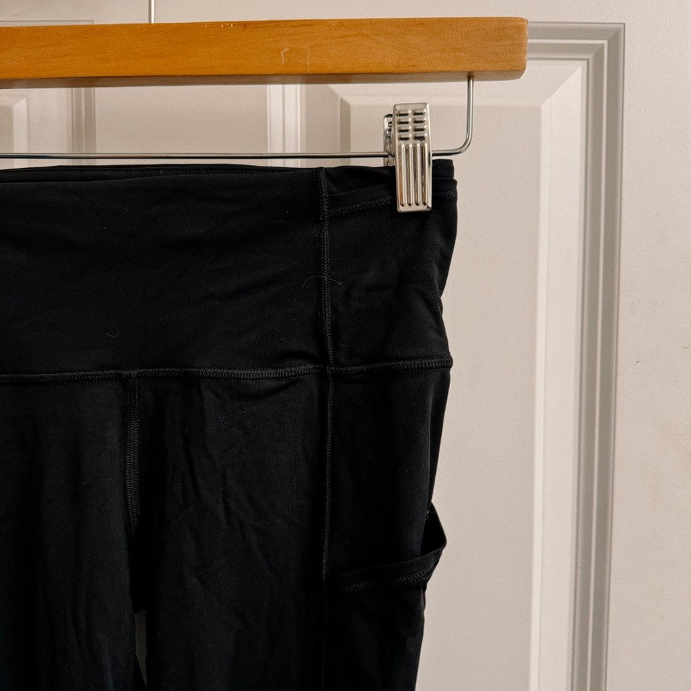 Lululemon 7/8 Black Leggings with Pockets